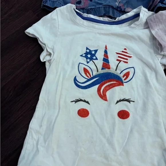 Bundle of kids size 5/5t shirts - Picture 5 of 7